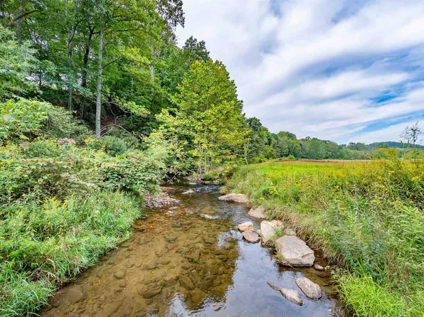 136 Mill Pond Rd SW, Floyd, VA 24091