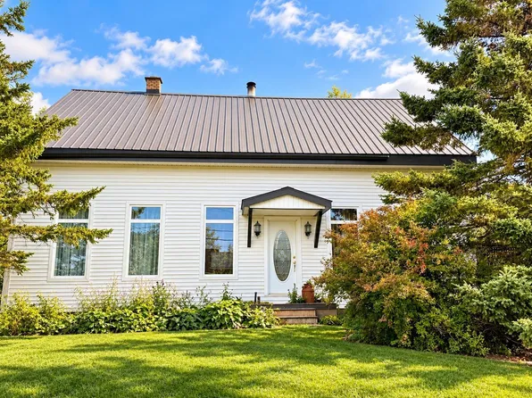 13 Wolsley St, Springhill, NS B0M 1X0