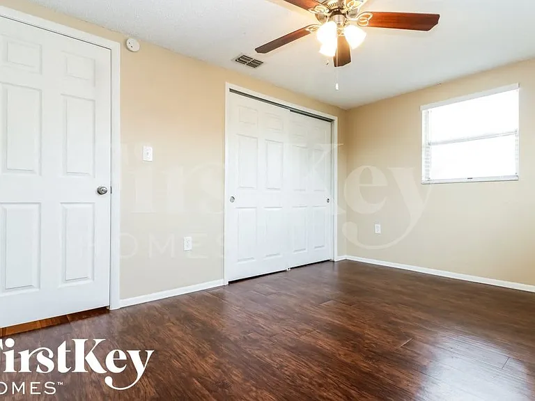 7124 Cay Dr — Photo 11