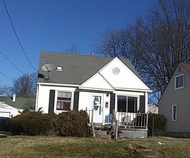 1st image of 785 Davies Ave