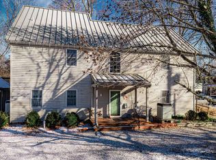 330 Tavern St, New Harmony, IN 47631