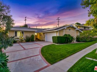 2925 N Lamer St, Burbank, CA 91504