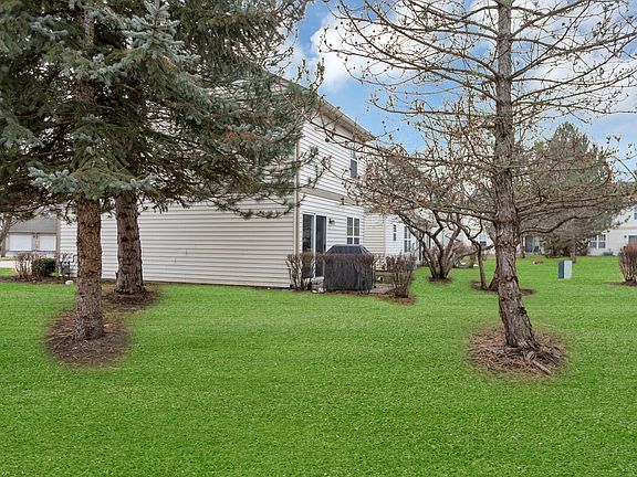 5th image of 1174 N Village Dr Unit 1174