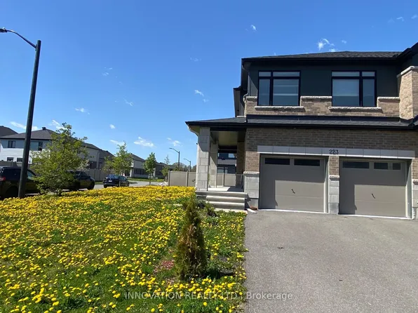 223 Zinnia Way, Ottawa, ON K4M 0K8
