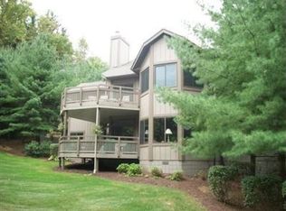 2220 Woodbrook Trl, Cuyahoga Falls, OH