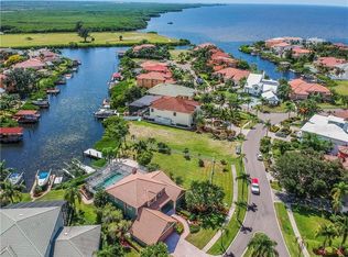 954 Symphony Isles Blvd, Apollo Beach, FL 33572