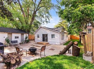 29 1/2 Washburn St, Prince Edward County, ON K0K2T0