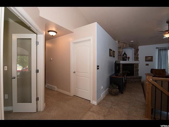 4th image of 13091 S Woods Dr