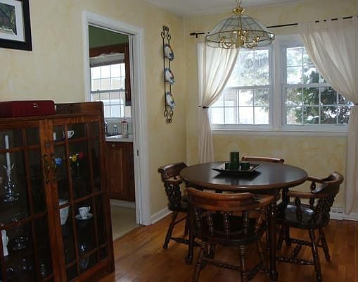 4th image of 4293 Oakwood Dr