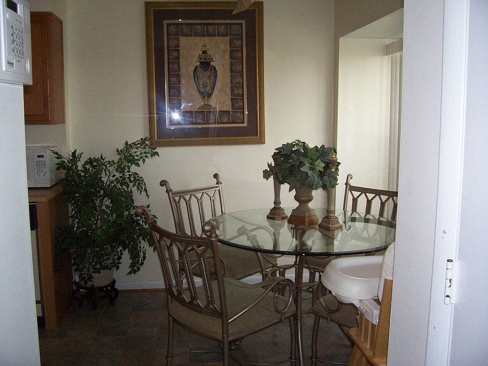 Eat in Kitchen