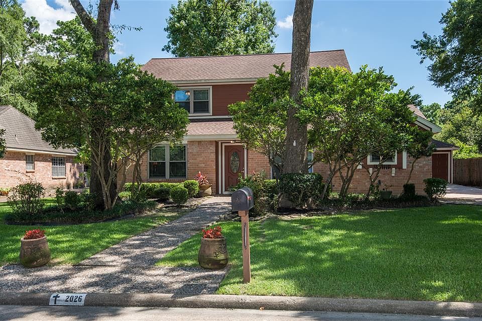 1st image of 2026 Pine River Dr