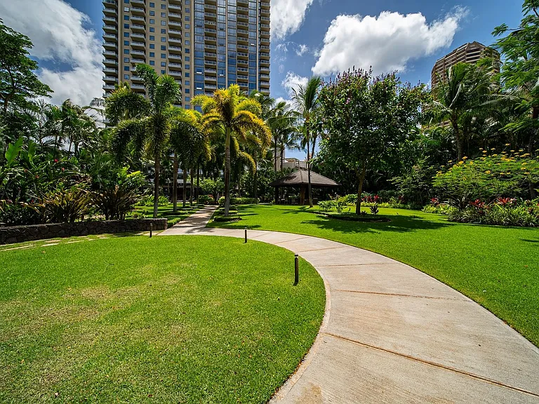 1551 Ala Wai Blvd #901 — Photo 29