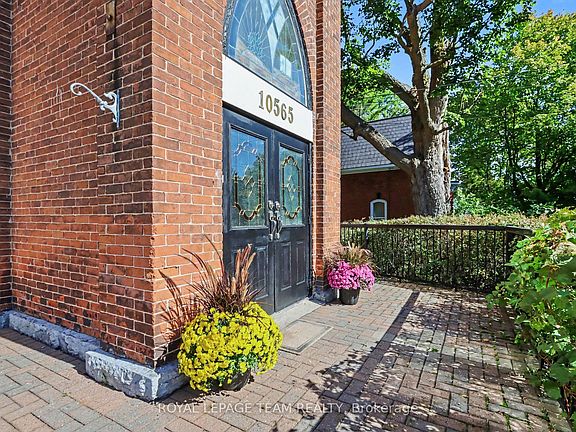 3rd image of 10565 Main St