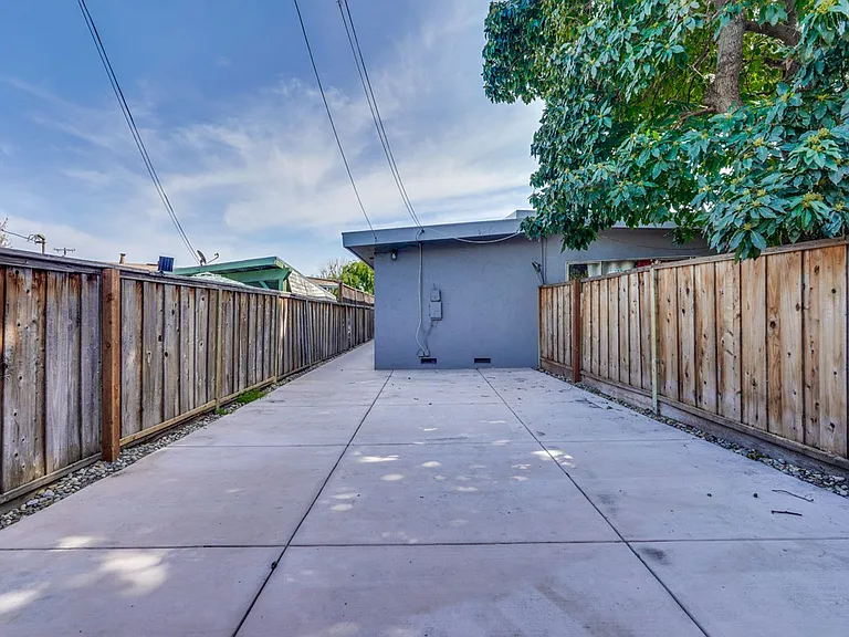 1893 Stardust Ct — Photo 49
