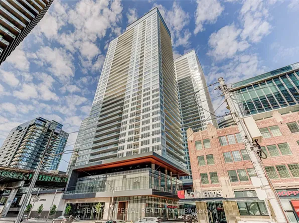 19 Bathurst St, Toronto, ON