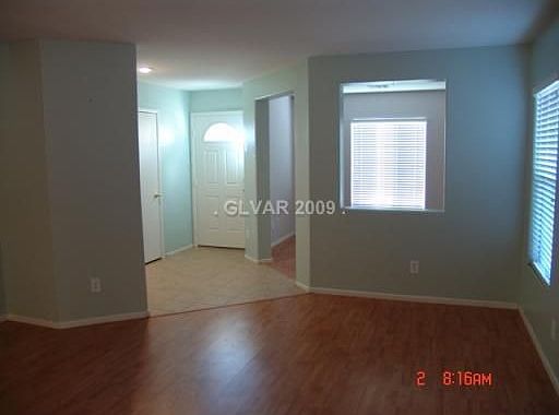 5th image of 4770 W Shelbourne Ave