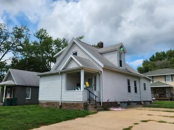 520 W Pierce St, Macomb, IL 61455