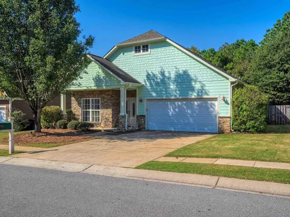 272 Nottingham Dr, Calera, AL 35040