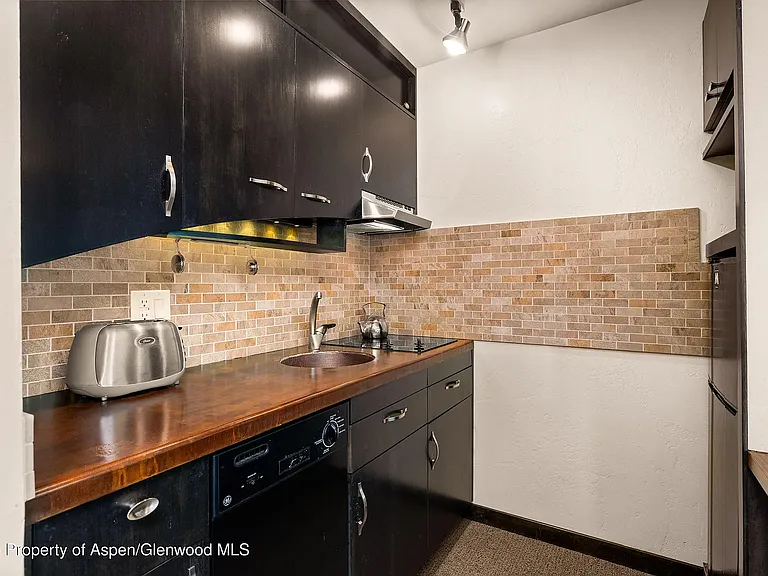 725 E Main St #205 — Photo 5