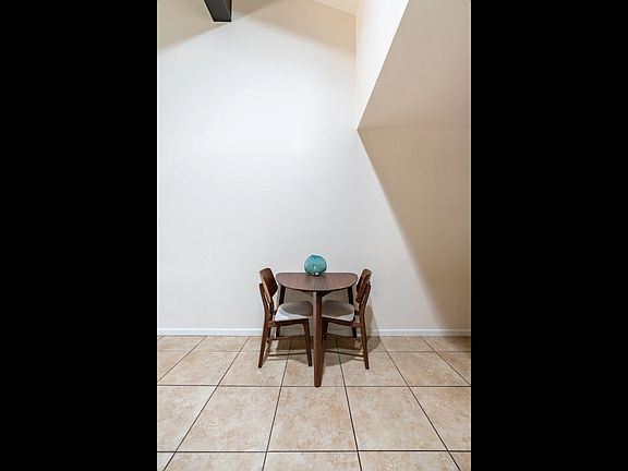 4th image of 714 S La Luna Ave
