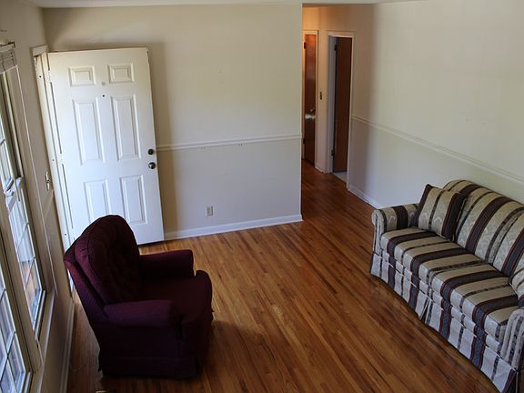 4th image of 1718 Clydeway Dr