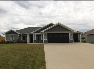 606 Country Ln, Kingsley, IA 51028