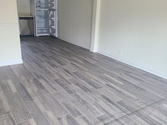 3rd image of 3300 Pine Grove Dr APT 5