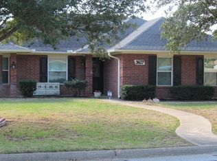 3617 Ravenwood Dr, Bryan, TX 77802