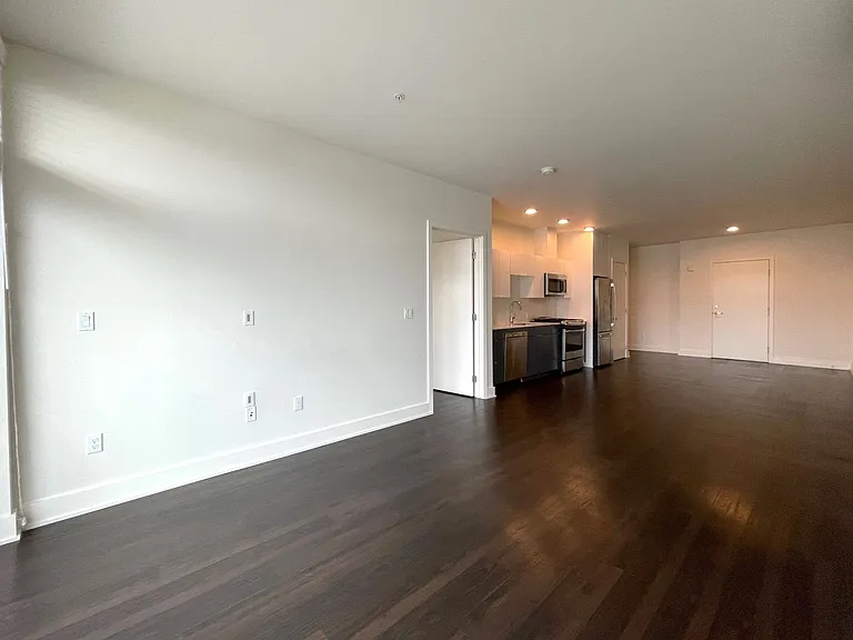2201 Eastlake Ave E — Photo 21