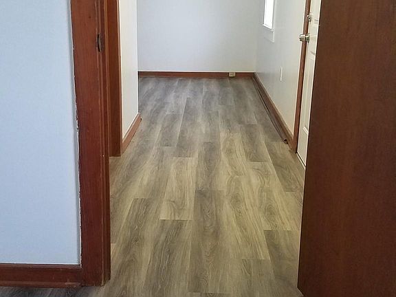 2nd image of 620 1/2 Hancock St #1