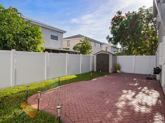 5th image of 6741 FERN Street