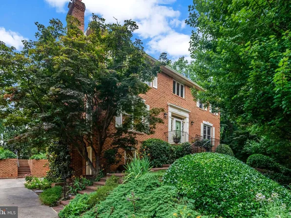 3845 N Tazewell St, Arlington, VA 22207