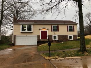 9 Treehill Ct, Ballwin, MO 63021