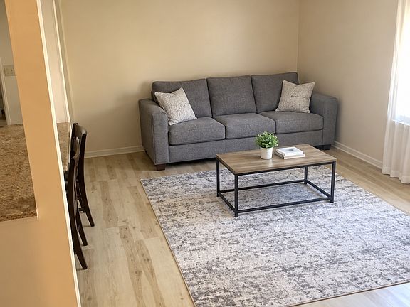 5th image of 241 Coxcomb Hill Rd APT 26