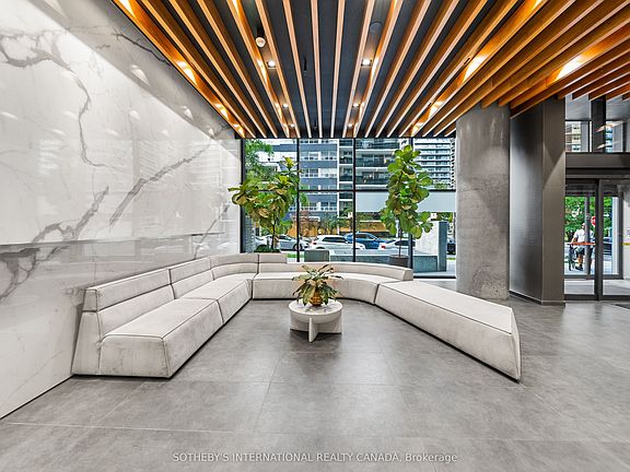 3rd image of 161 Roehampton Ave #3509