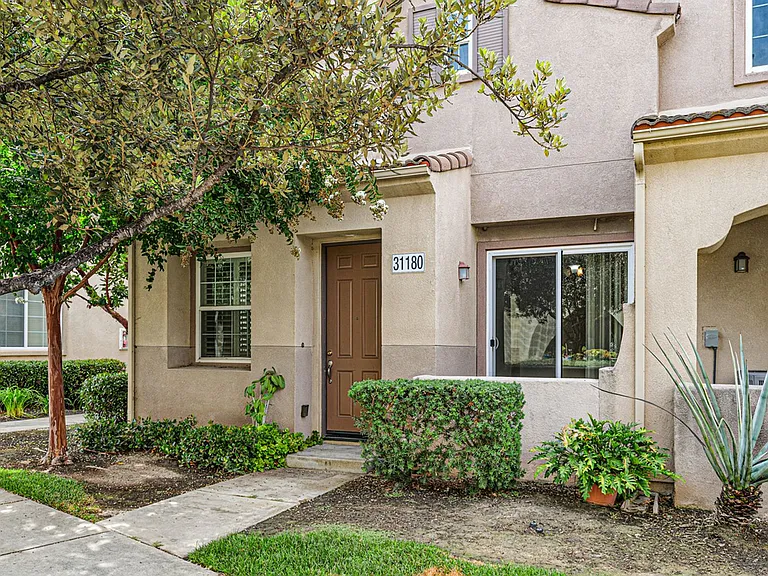 31180 Lavender Ct — Photo 1