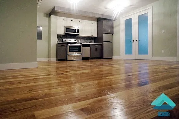 Rented by EXR | media 23