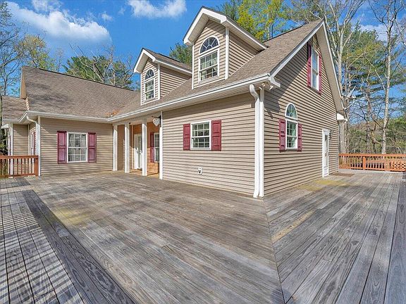 5th image of 363 Ezra Dr