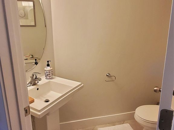 5th image of 14494 S Juniper Shade Dr #1