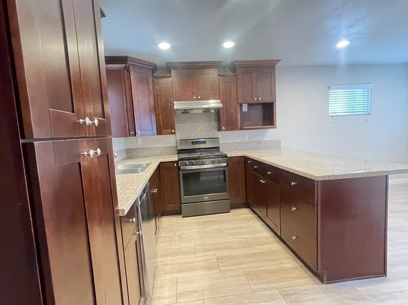 5794 Burnham Ave, Buena Park, CA 90621