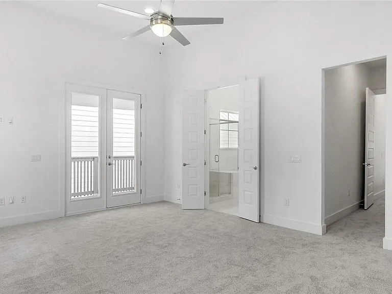 4502 Grassland Dr — Photo 20