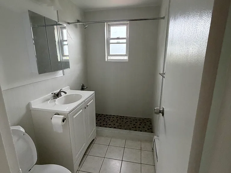 347 Quincy Ave #2 — Photo 5