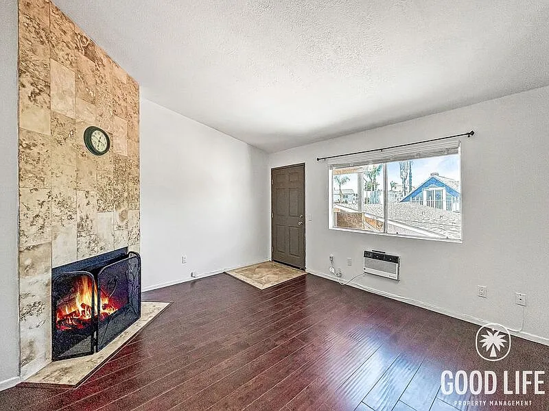 2 bed, 2.0 bath, 795 sqft, $2,595 — Photo 4