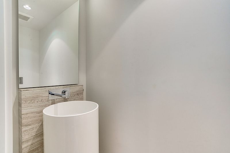 Vancouver Apartment for rent - 2 Bedrooms — photo 3