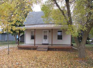 804 W Chestnut St, Lexington, IL 61753