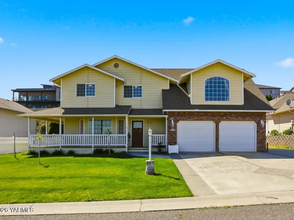 1204 W Yakima Ave, Selah, WA 98942