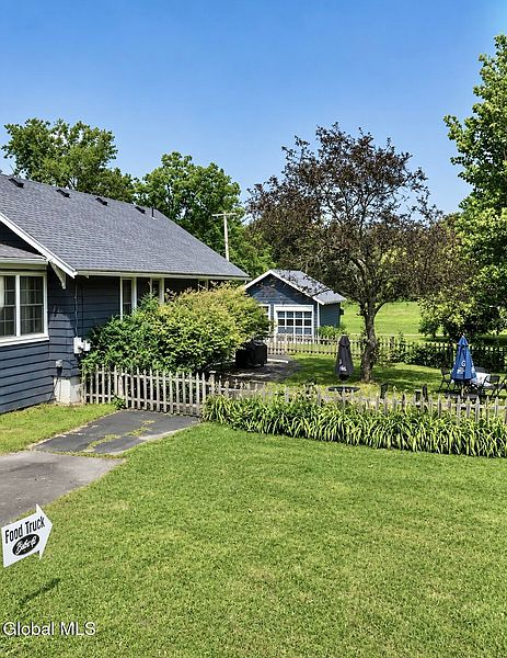 2nd image of 26 Springbrook Road