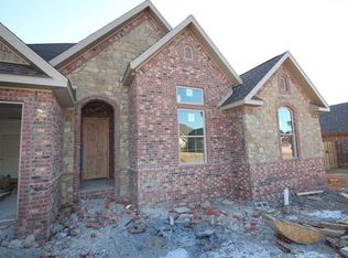 1314 W Magnolia St, Rogers, AR 72758