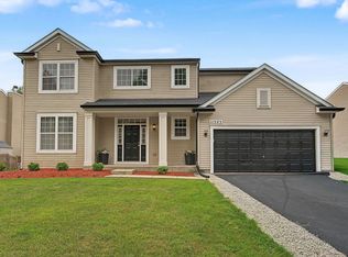 11323 S Glenbrook Cir, Plainfield, IL 60585