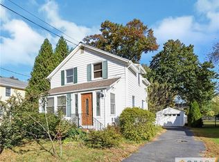 16 Prospect Ave, Plainsboro, NJ